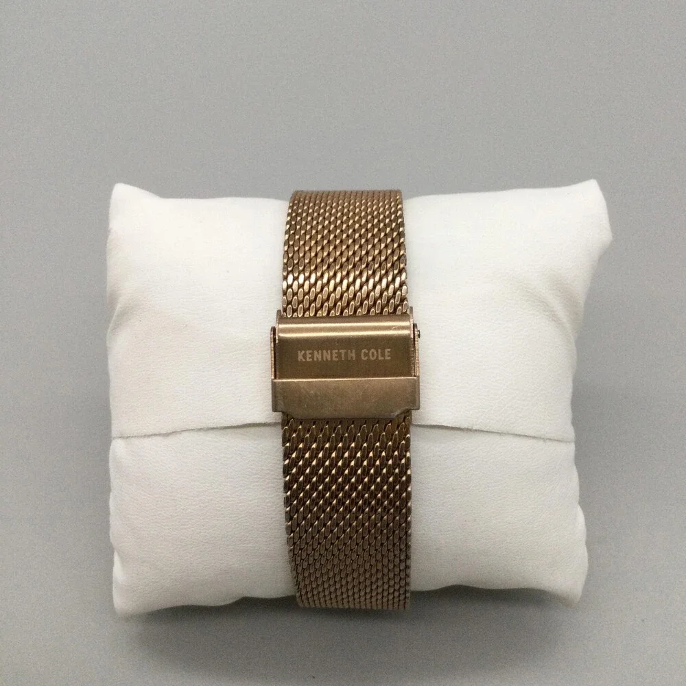 Kenneth Cole Mens Watch 41mm Red Dial Gold Tone Mesh Stainless Date New Battery